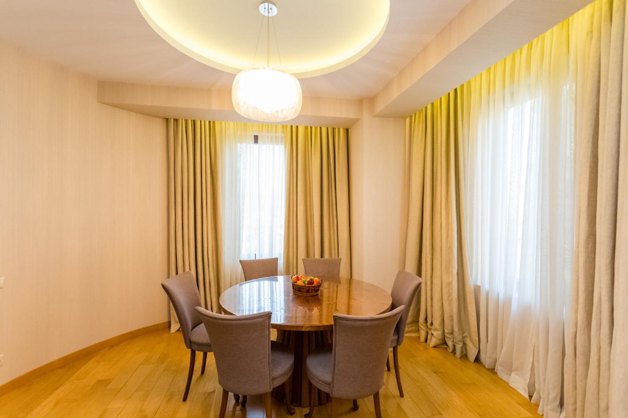 The Grand Apartment Lll Tbilisi Exterior foto
