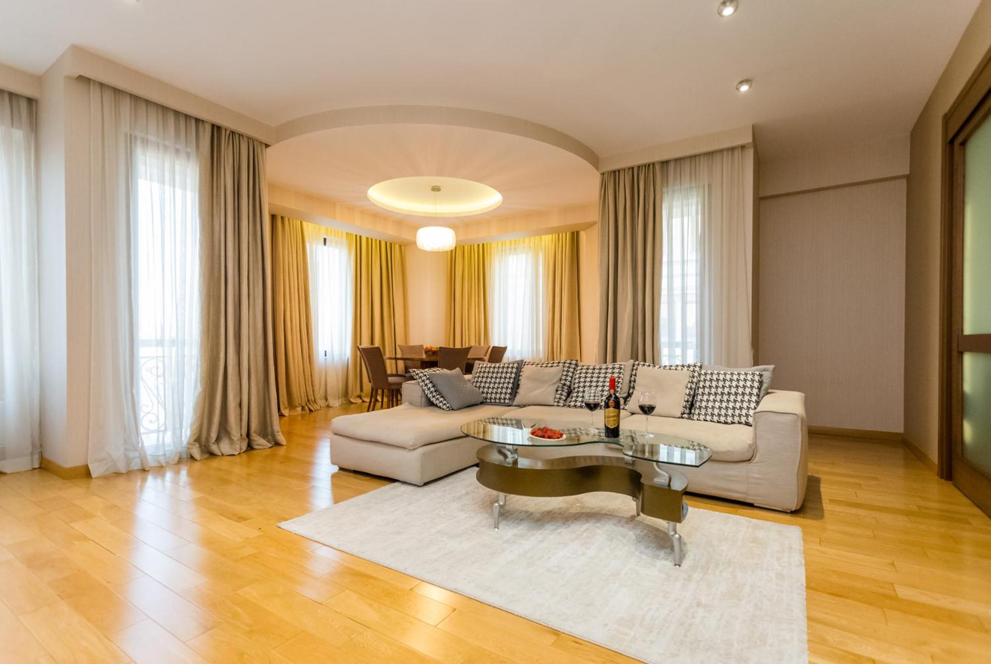 The Grand Apartment Lll Tbilisi Exterior foto